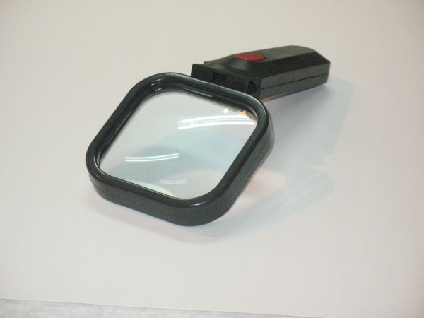 Лупа ZM8080B c LED-подсветкой, x3, 80x80 mm, изменение угла наклона